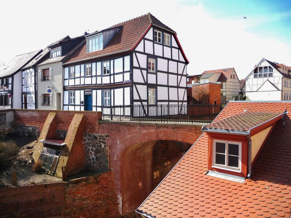 Haus Zur Eselsbruecke Apartamento Tangermünde Exterior foto