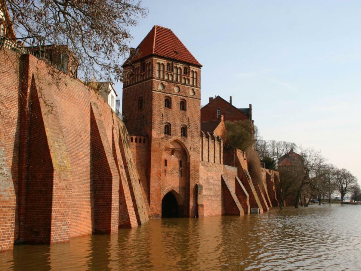 Haus Zur Eselsbruecke Apartamento Tangermünde Exterior foto